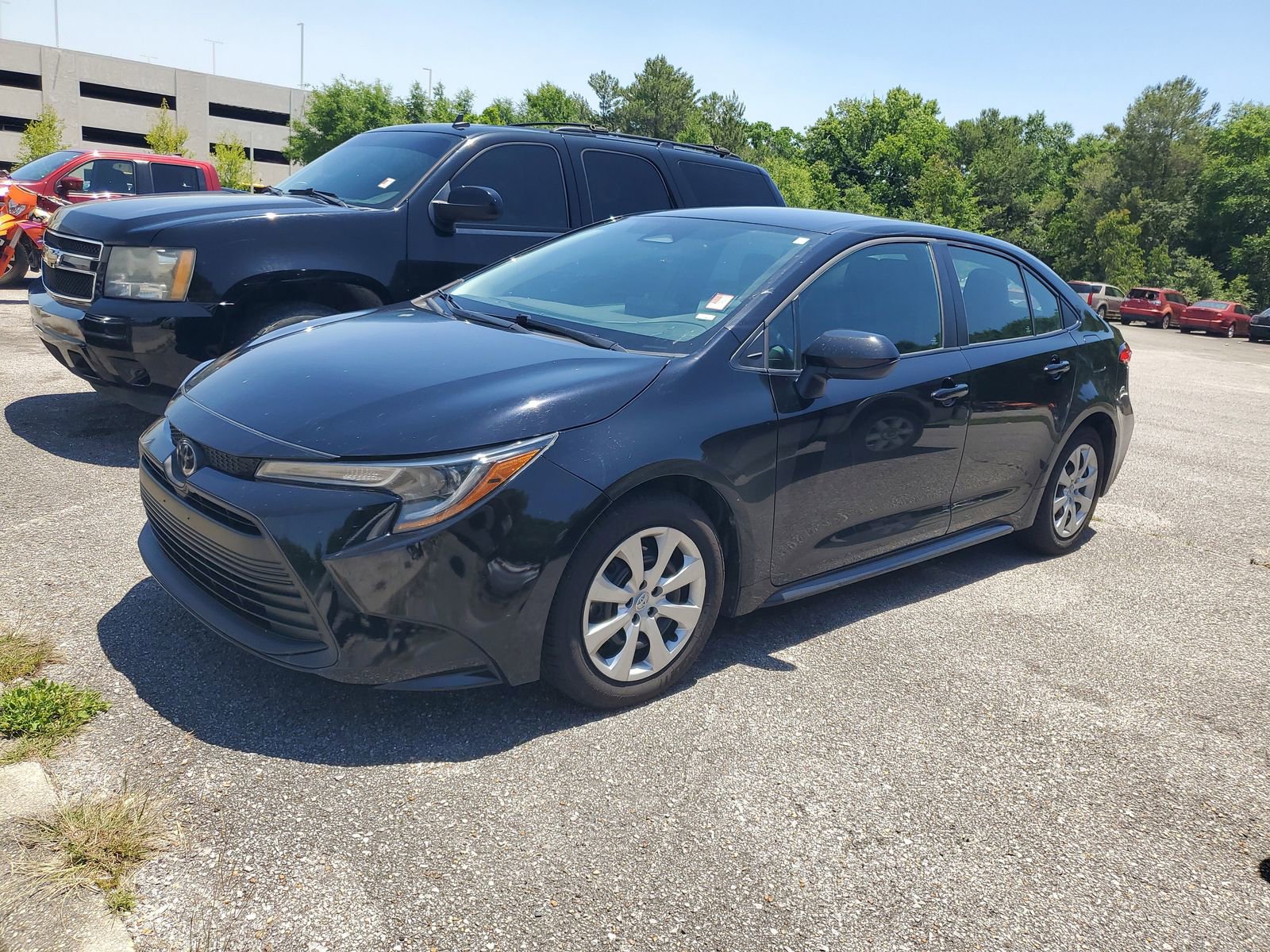 Used 2023 Toyota Corolla LE FWD video 1