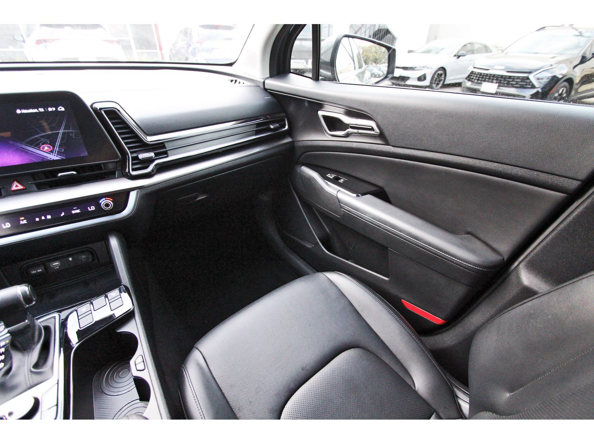 Certified 2024 Kia Sportage EX FWD image 13