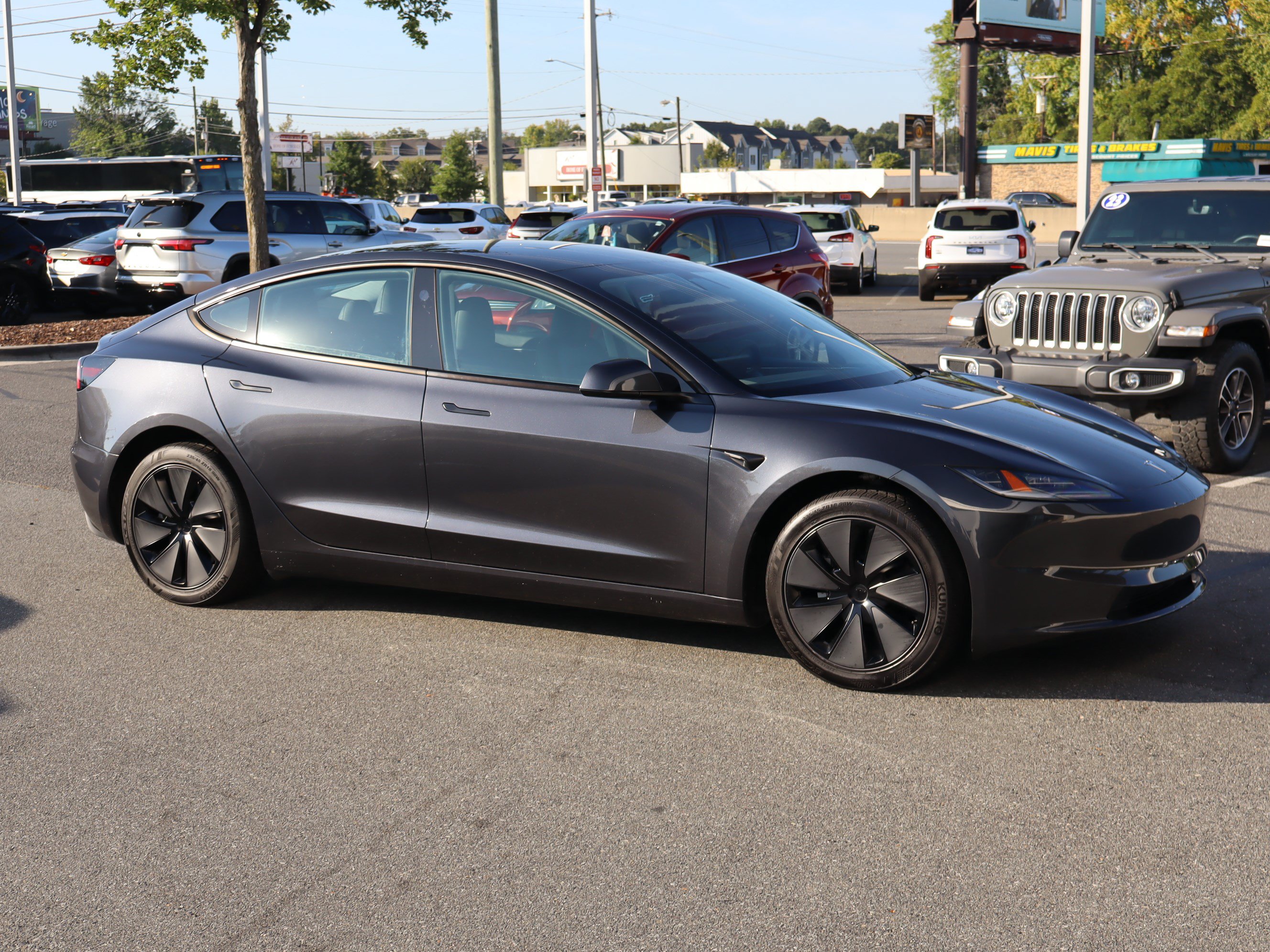 Used 2025 Tesla Model 3 Long Range RWD video 2