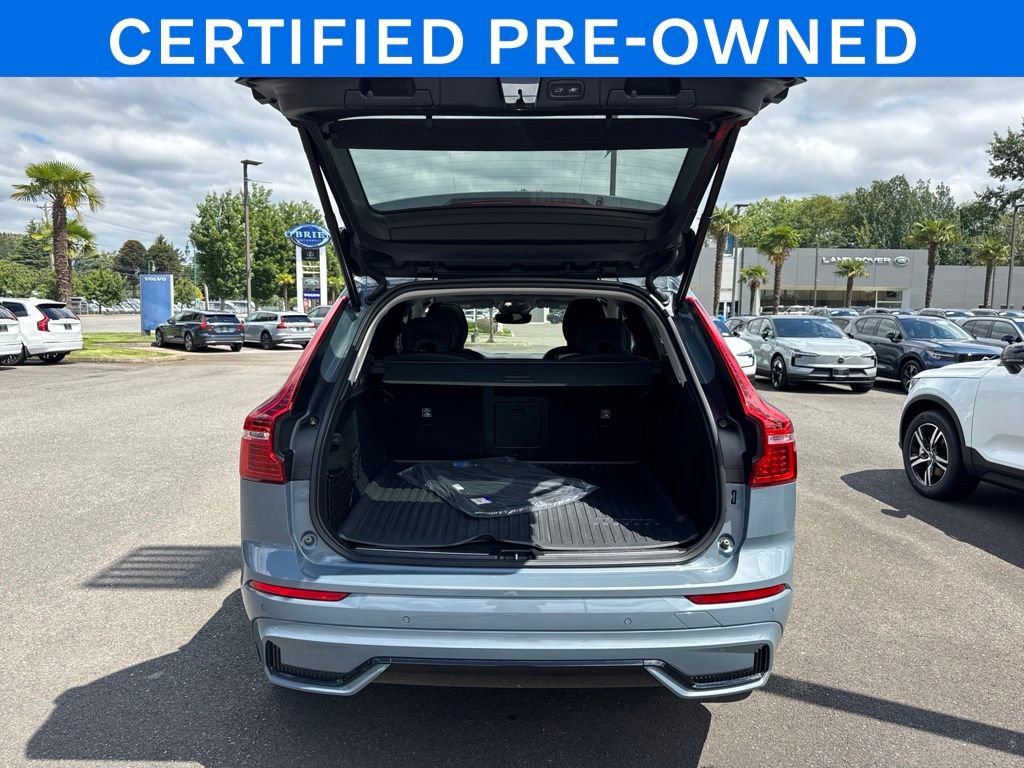 Certified 2023 Volvo XC60 T8 Ultimate AWD/4WD image 17