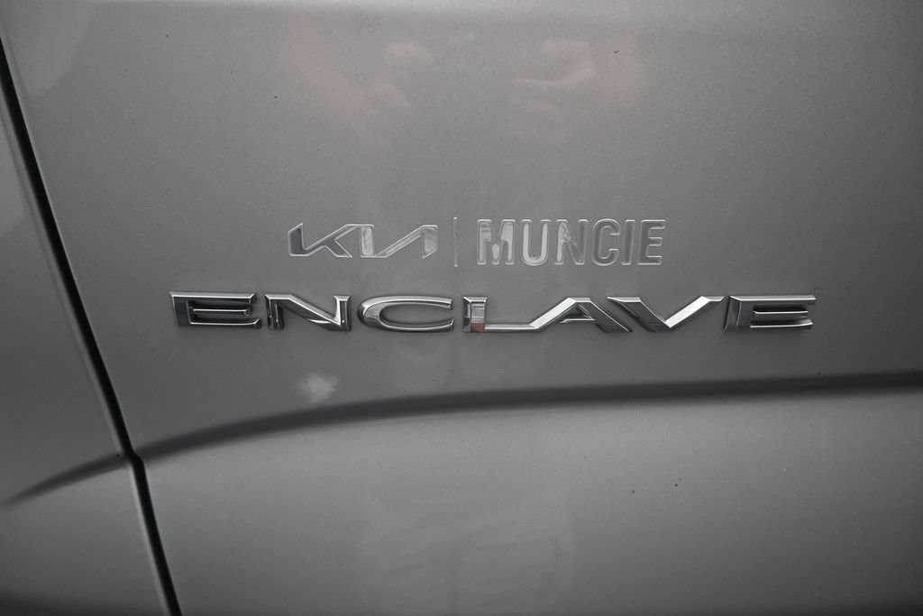 Used 2022 Buick Enclave Premium FWD image 10