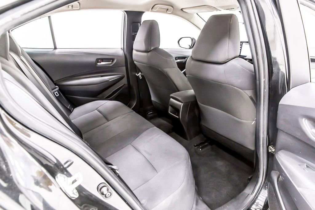 Used 2020 Toyota Corolla LE FWD image 33