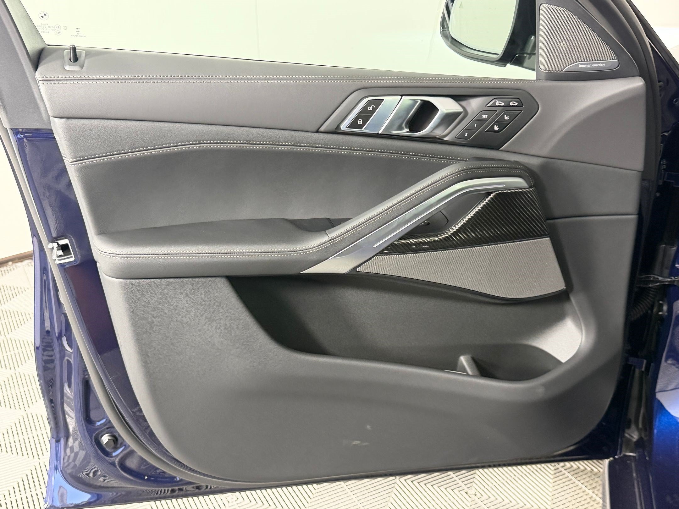 New 2027 BMW X6 M60i AWD/4WD image 12