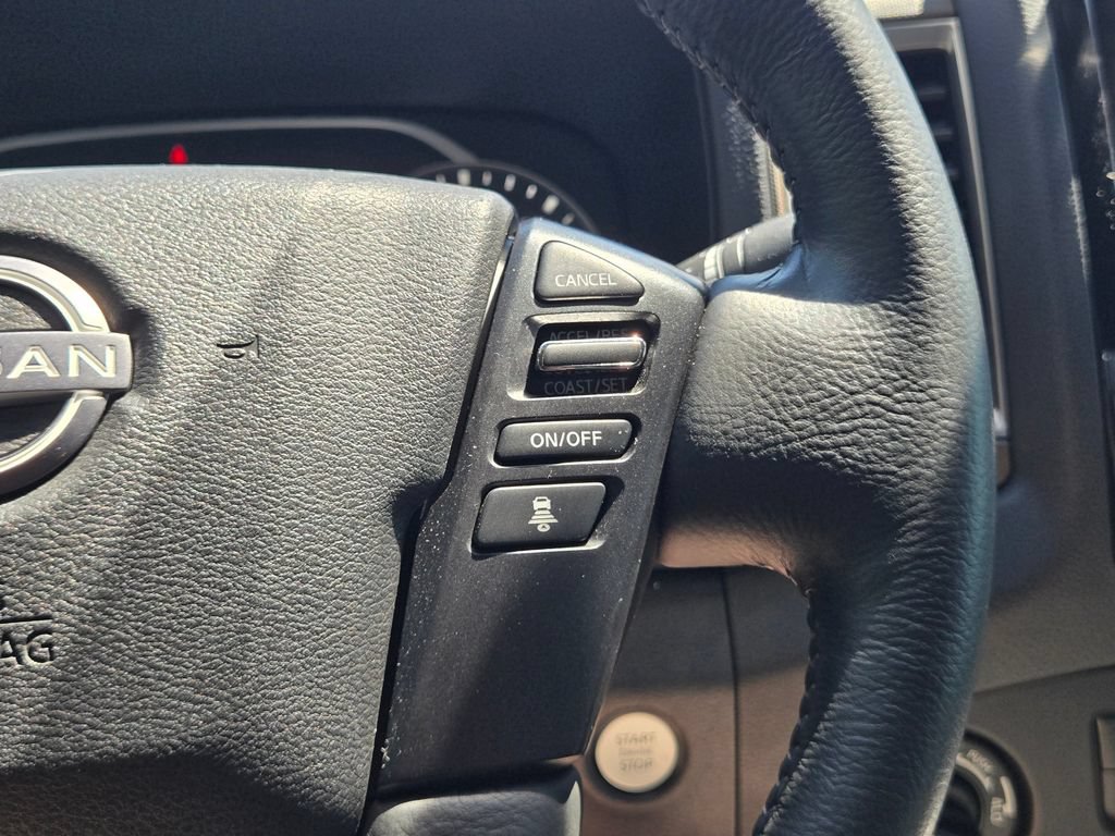 Used 2022 Nissan Frontier SV AWD/4WD image 32