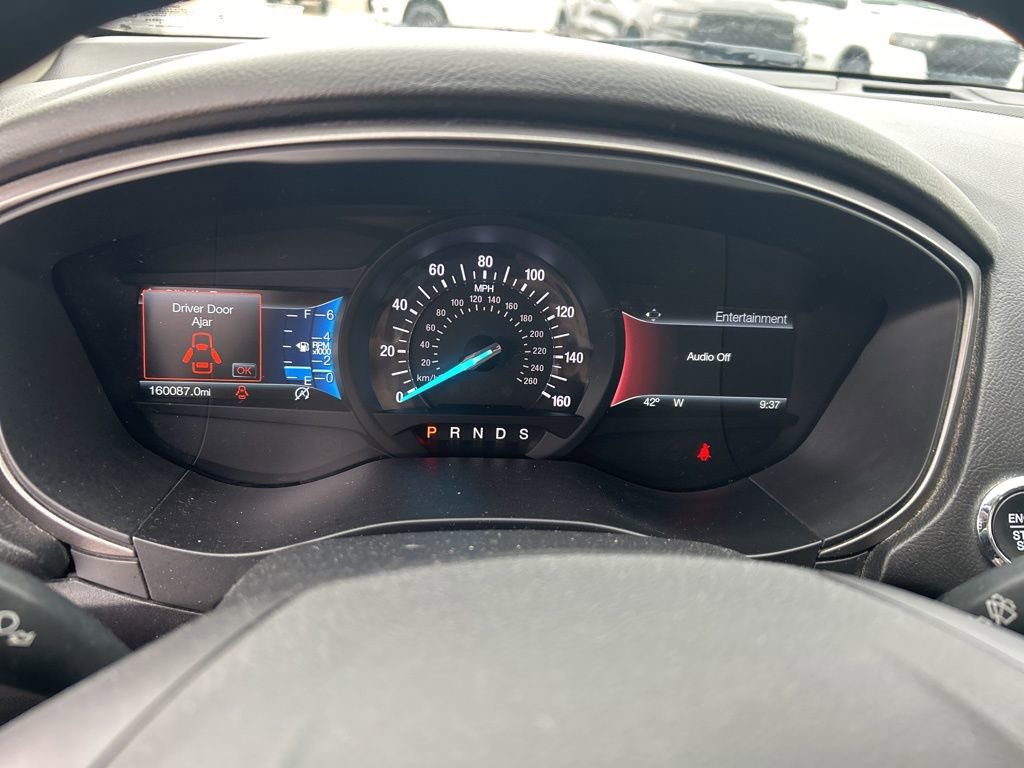 Used 2018 Ford Fusion SE w/ Fusion SE Technology Package image 19