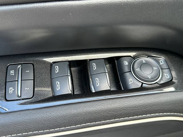 Used 2024 Cadillac Escalade Sport w/ Touring Package AWD/4WD image 27