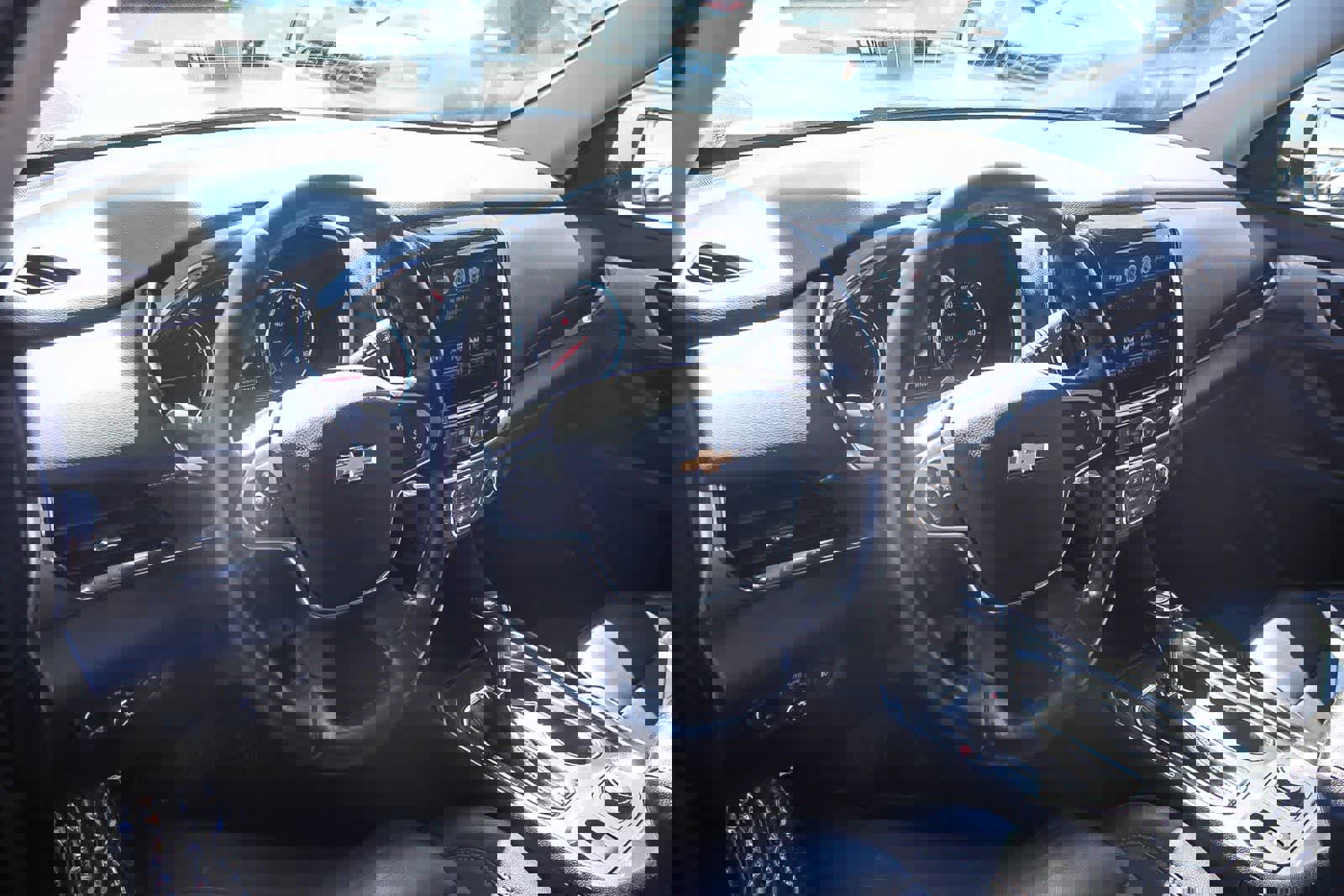 Used 2018 Chevrolet Traverse RS image 24