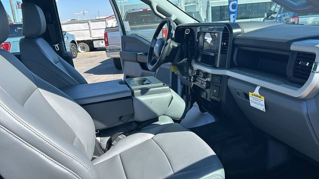 New 2025 Ford F250 XL w/ XL Chrome Package image 20