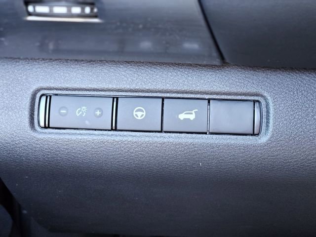 New 2025 Nissan Pathfinder SL w/ Black Appearance Package image 19