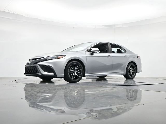 Used 2022 Toyota Camry SE FWD image 36