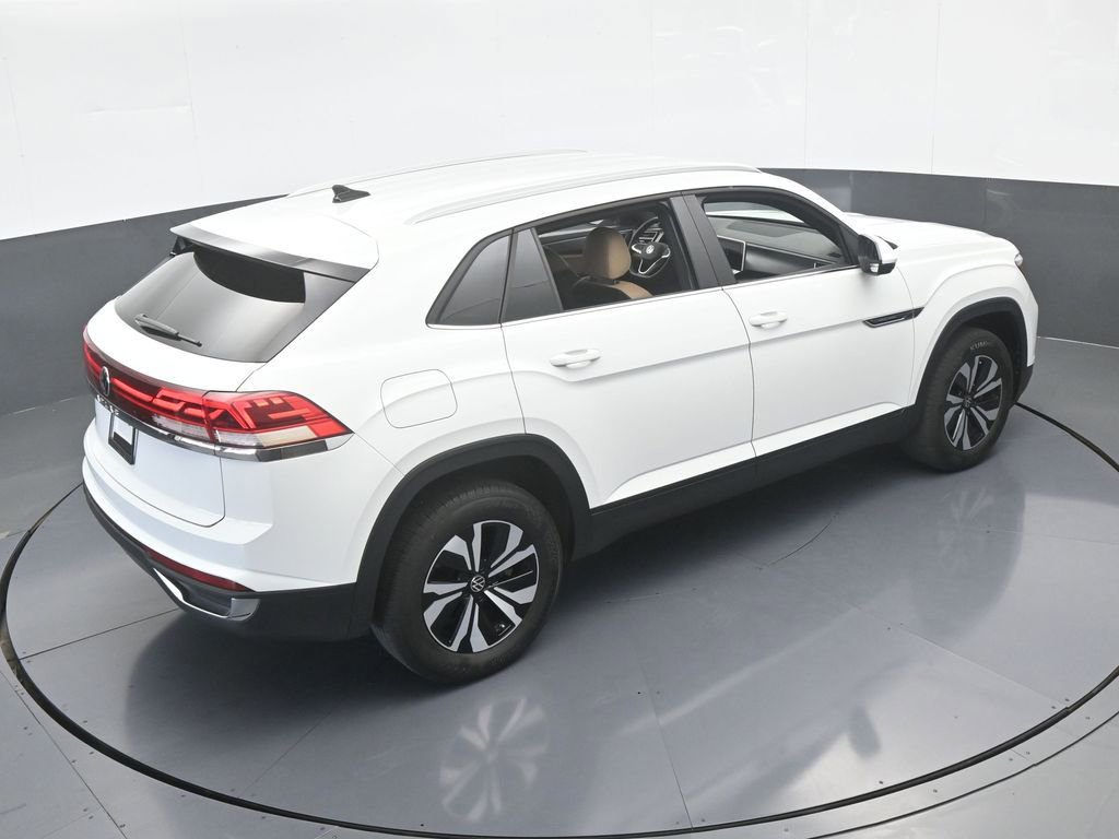 Used 2024 Volkswagen Atlas Cross Sport SE image 49