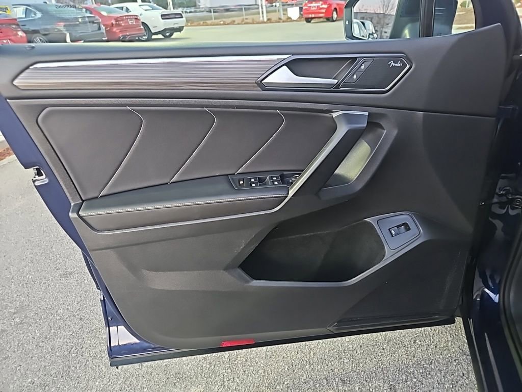 Used 2024 Volkswagen Tiguan SEL R-Line image 14