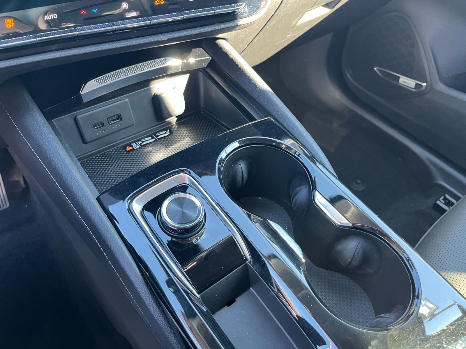 Used 2024 Buick Envision Preferred image 42