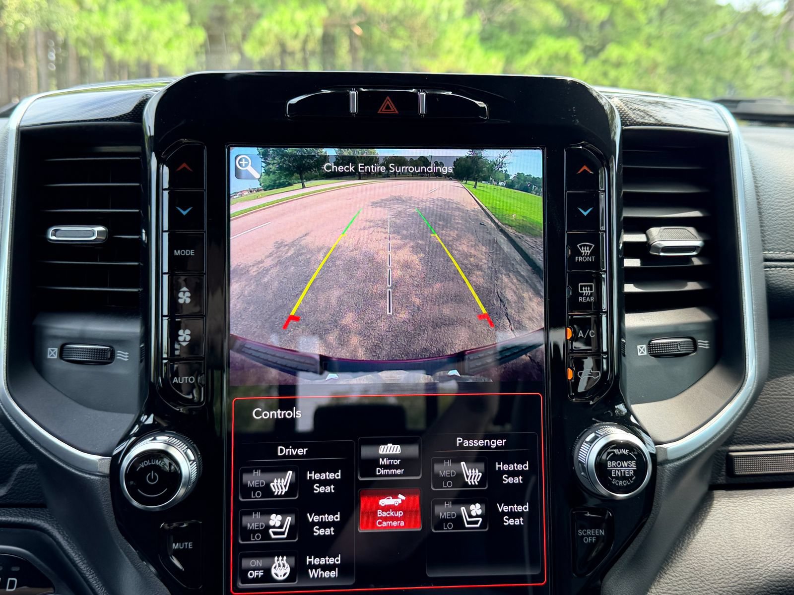 Used 2021 RAM 1500 Laramie w/ Sport Appearance Package AWD/4WD image 5