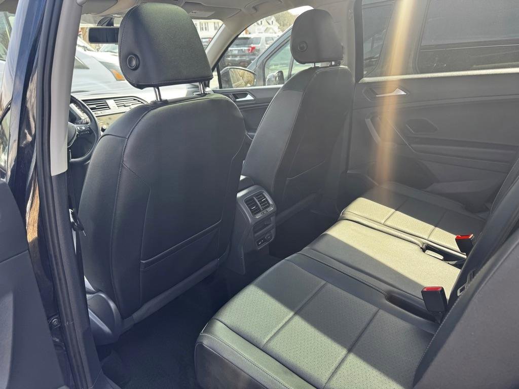 Used 2019 Volkswagen Tiguan SE w/ Panoramic Sunroof Package AWD/4WD image 14