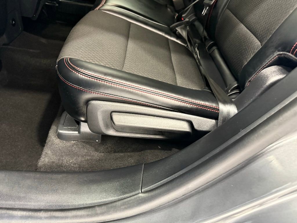 Certified 2025 Ford Escape ST-Line image 17