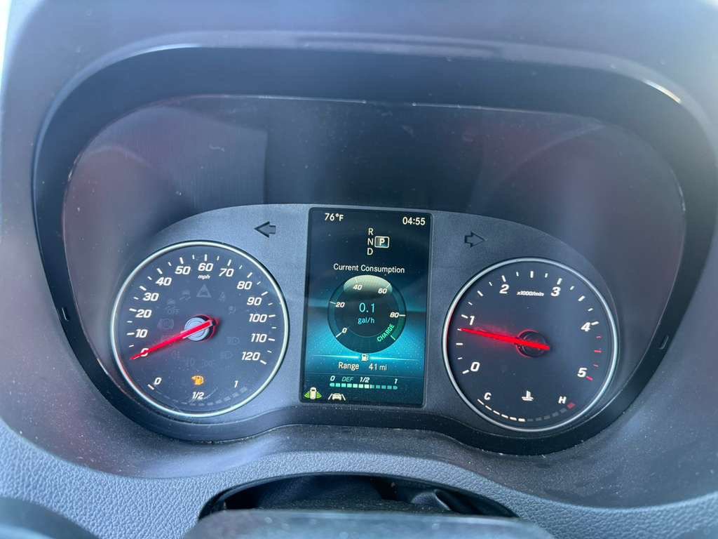 Used 2023 Mercedes-Benz Sprinter 2500 image 10