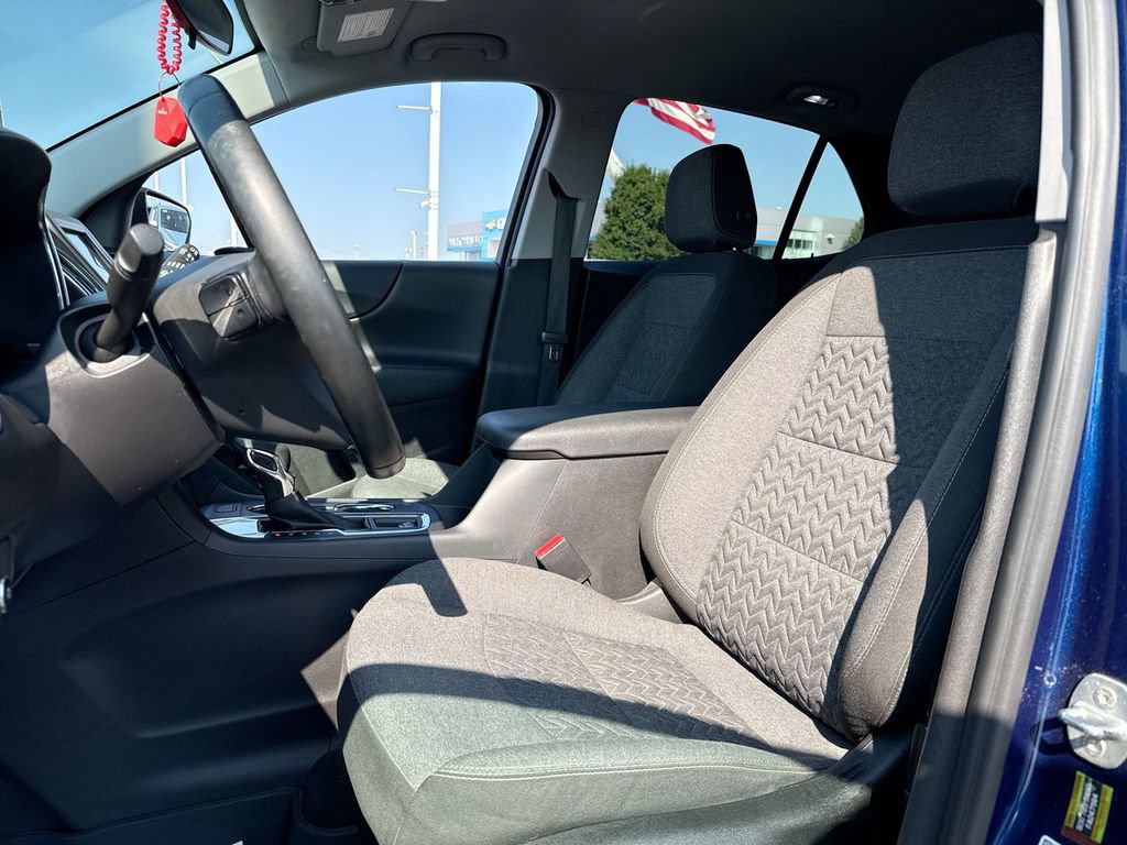 Used 2023 Chevrolet Equinox LT FWD image 11