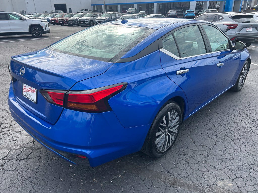 Used 2025 Nissan Altima 2.5 SV FWD image 5