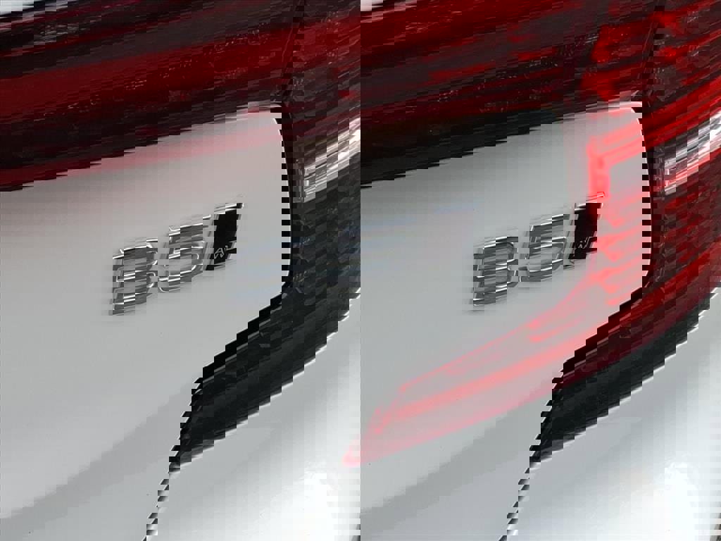 Certified 2024 Volvo S60 B5 Ultimate image 6