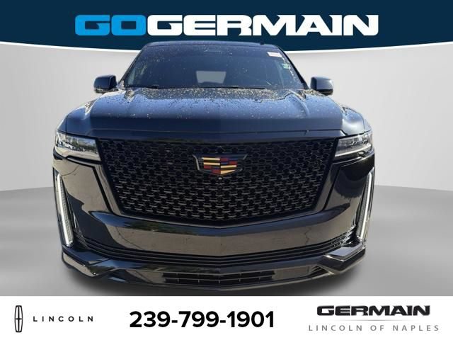 Used 2022 Cadillac Escalade Premium Luxury AWD/4WD image 10