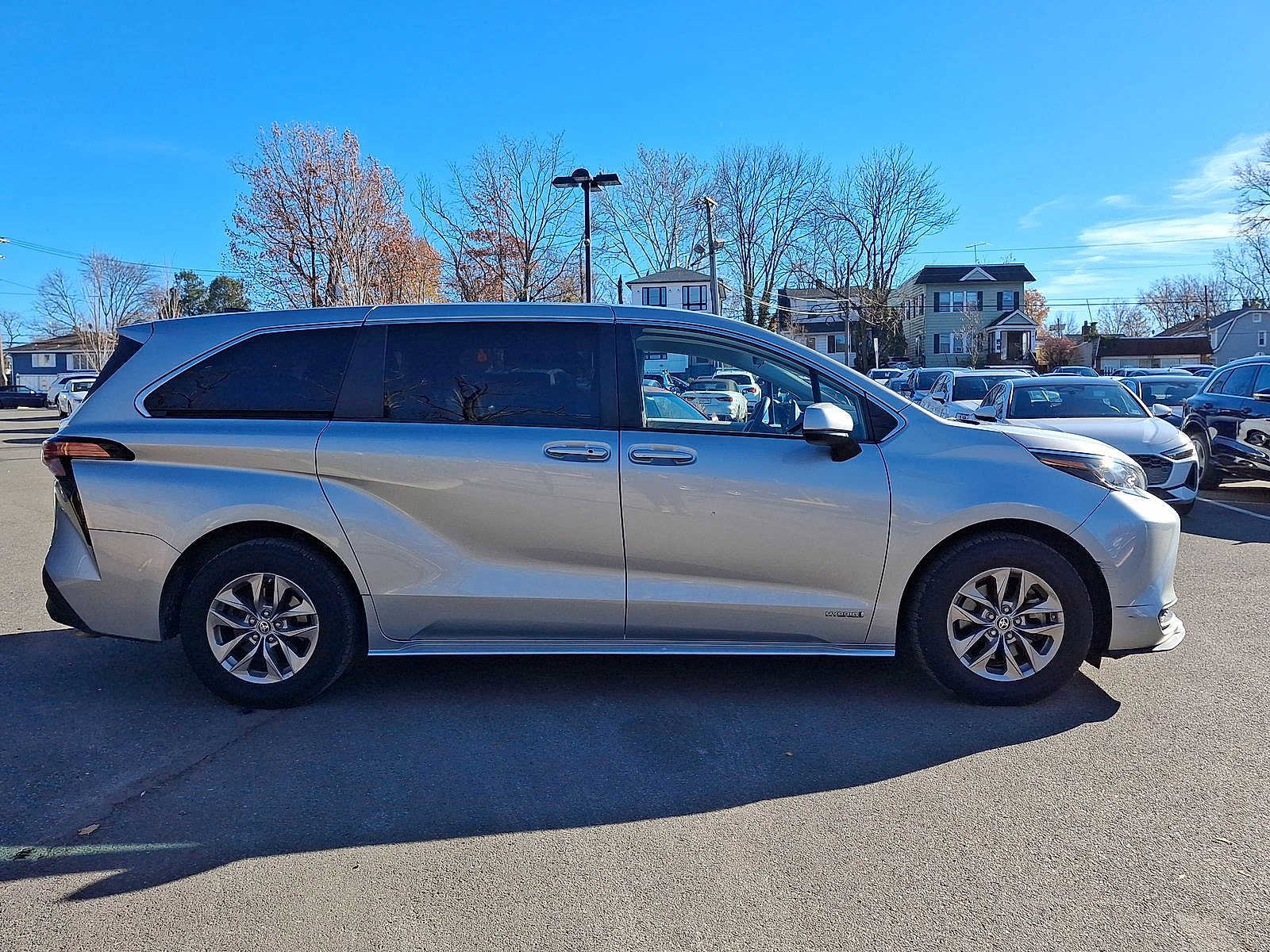 Used 2021 Toyota Sienna LE image 26