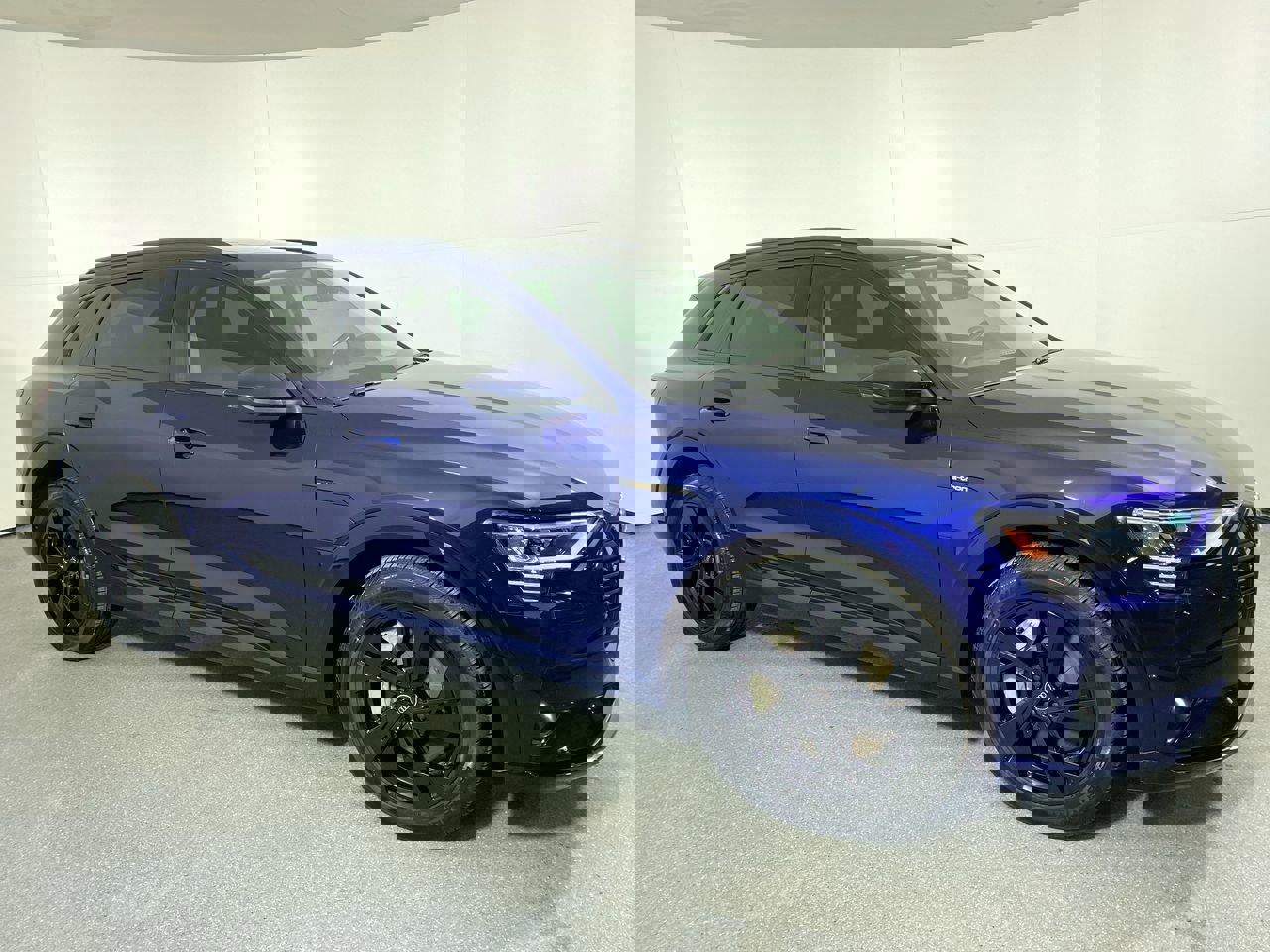 Certified 2021 Audi e-tron Premium w/ Convenience Plus Package image 29