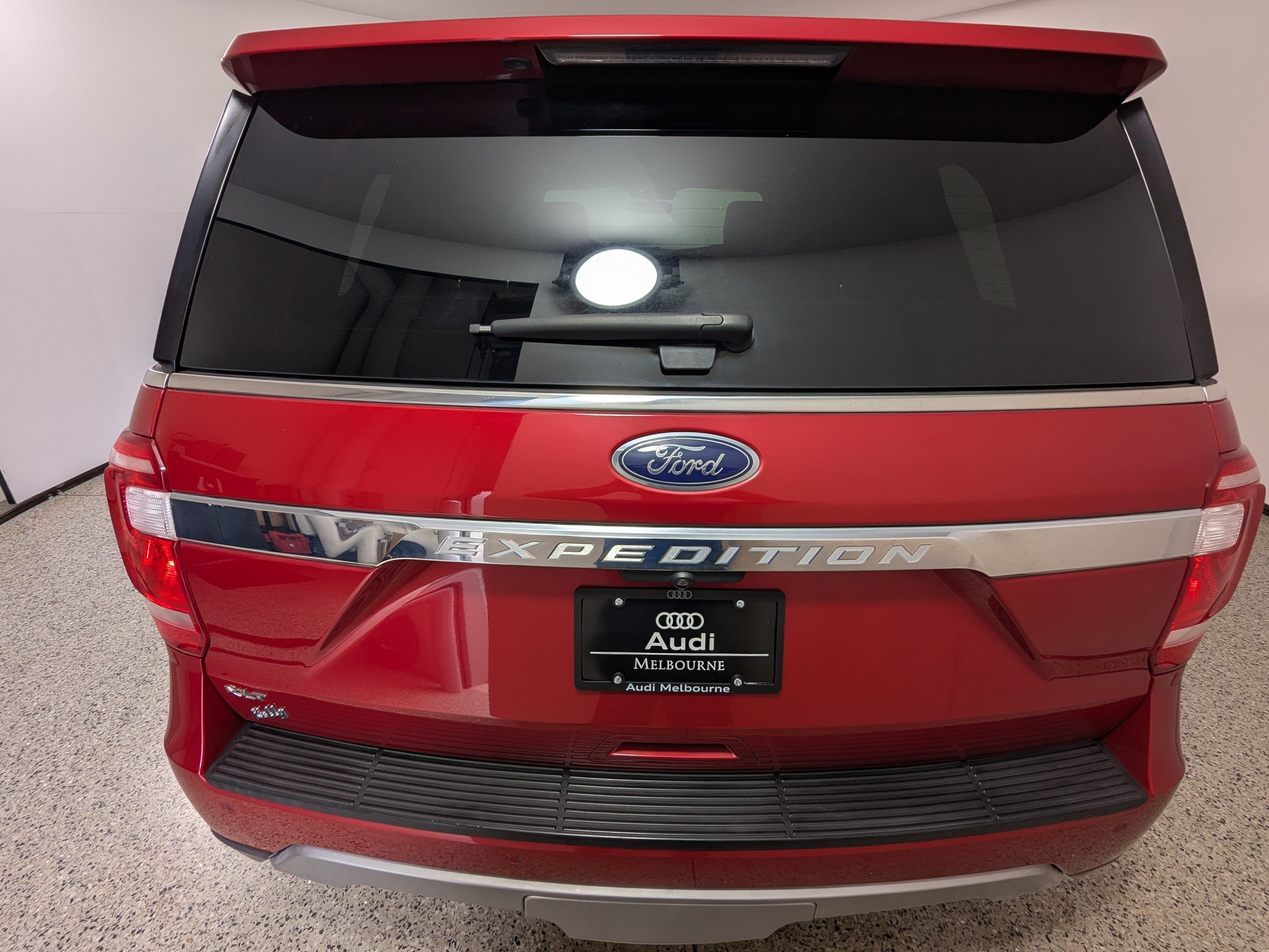 Used 2021 Ford Expedition XLT RWD image 6