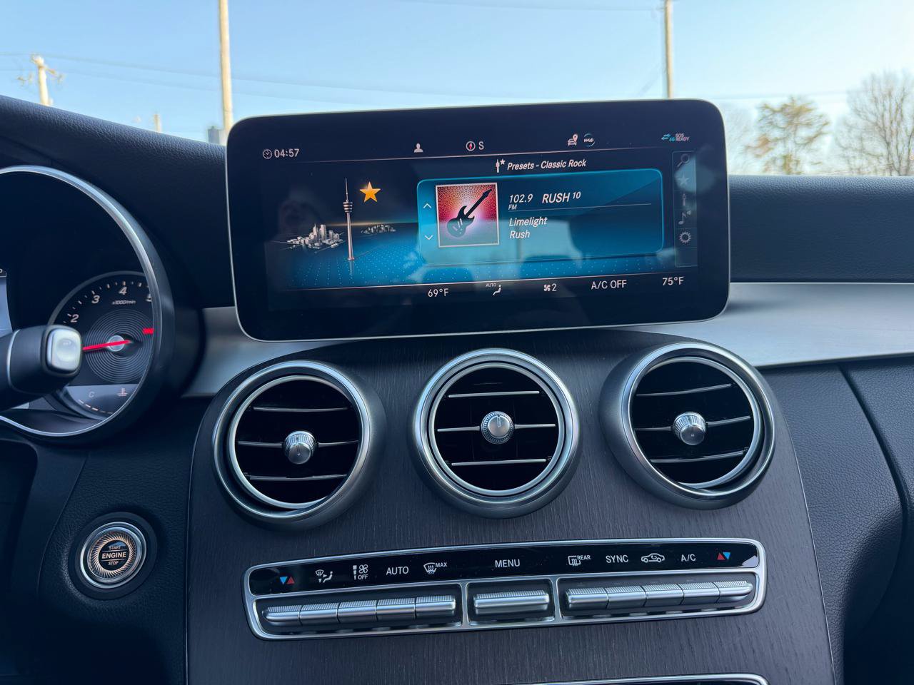 Used 2019 Mercedes-Benz C 300 4MATIC Sedan image 17