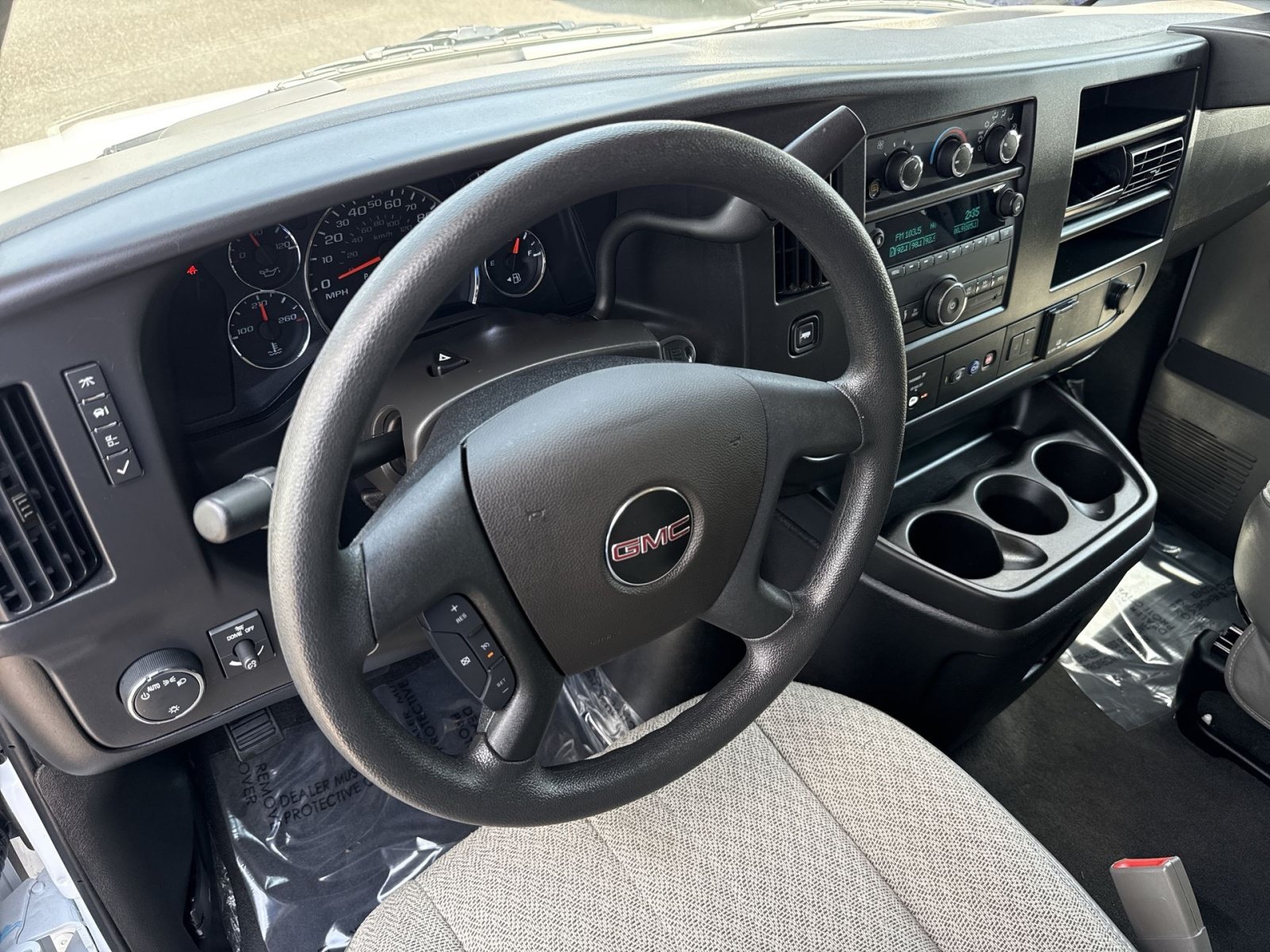 Used 2025 GMC Savana 3500 LT w/ LT Preferred Equipment Group RWD image 16