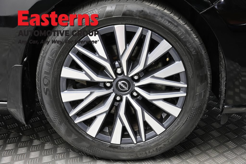 Used 2023 Nissan Altima 2.5 SV FWD image 30