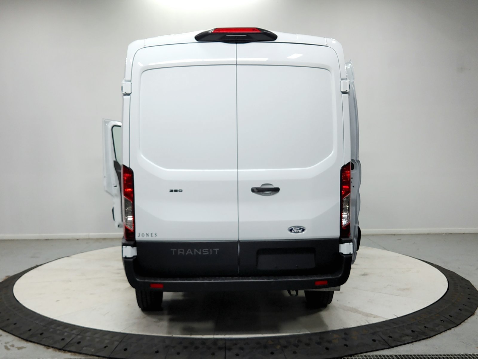 New 2027 Ford Transit 250 148 Medium Roof w/ Load Area Protection Package RWD image 15