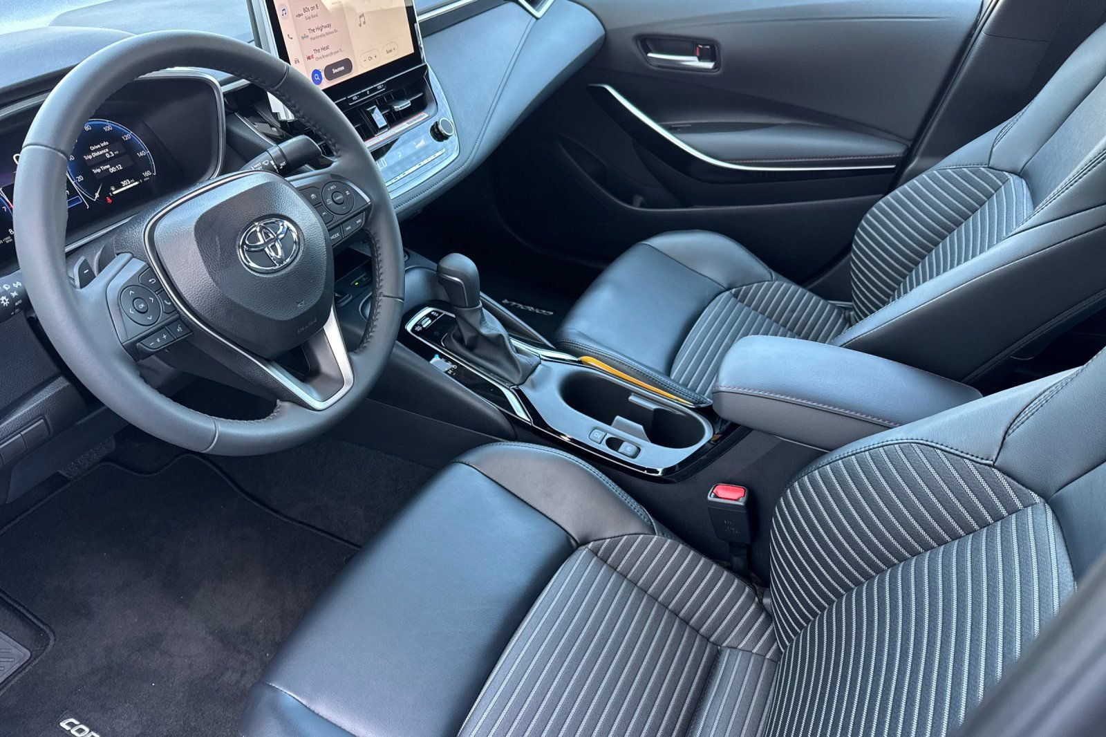 Certified 2026 Toyota Corolla XSE w/ Carpet Mat Package (TMS) FWD image 12