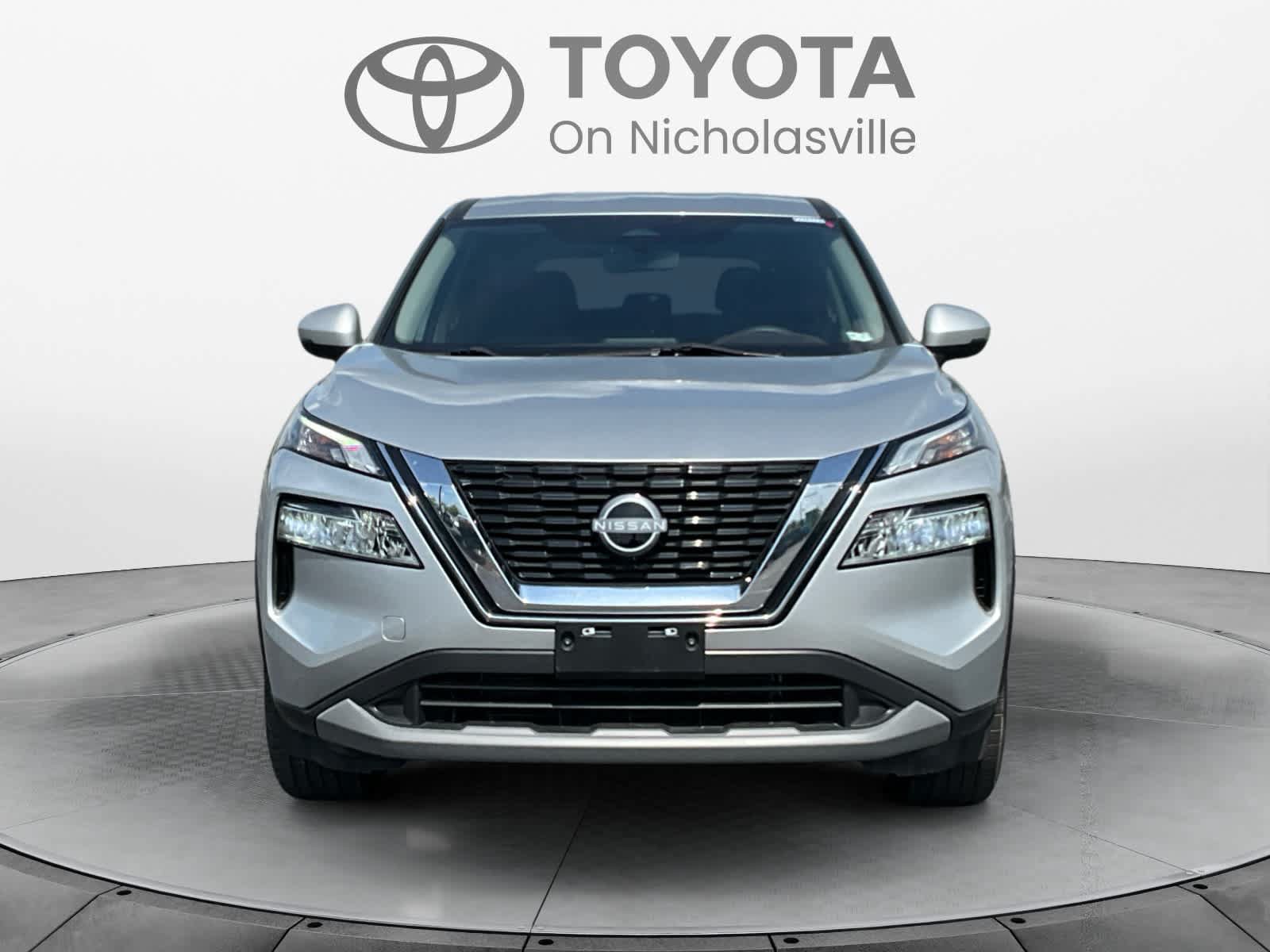 Used 2023 Nissan Rogue SV AWD/4WD image 8