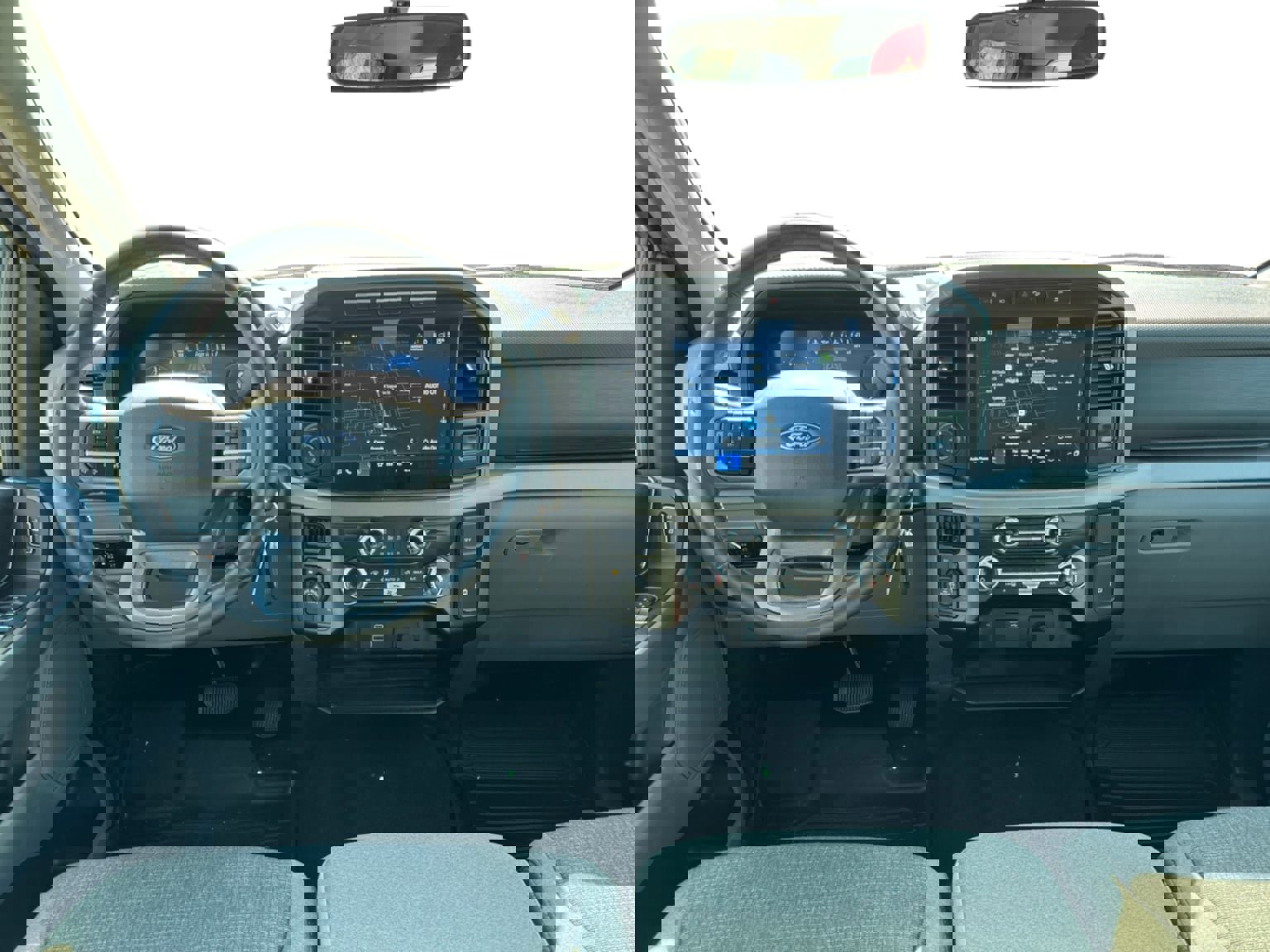 Used 2024 Ford F150 XLT w/ FX4 Off-Road Package image 12