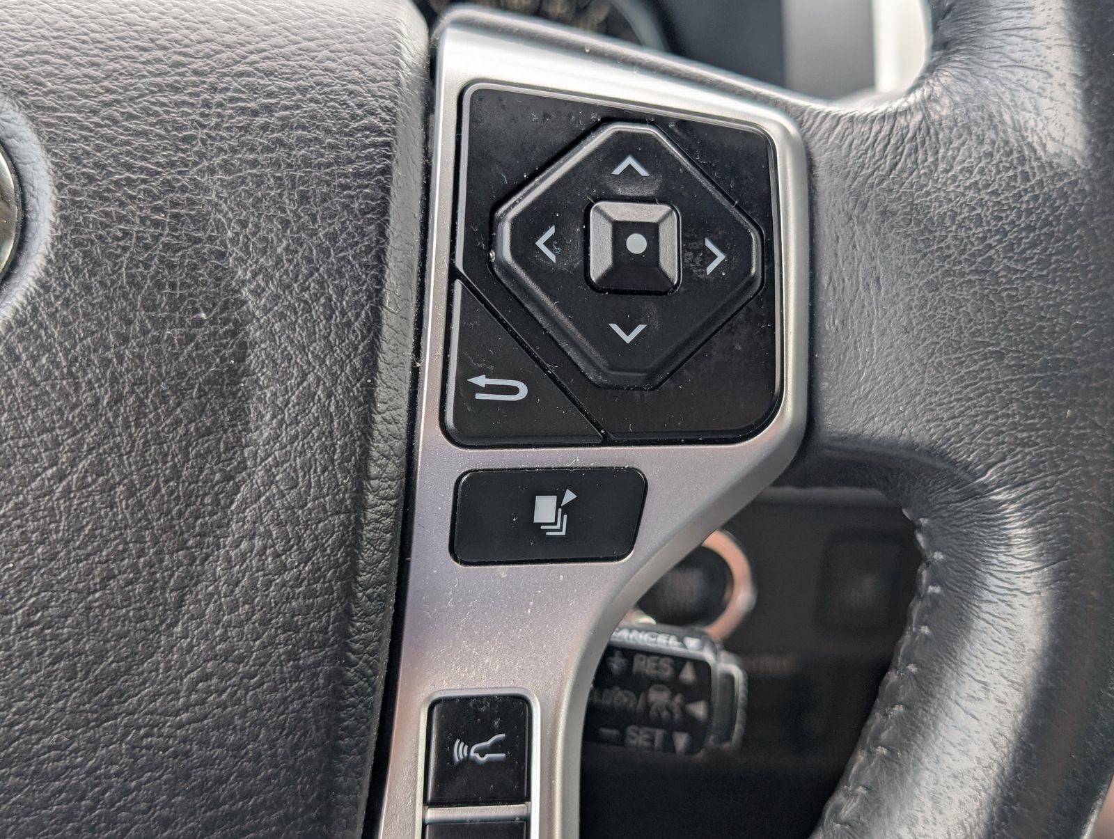 Used 2021 Toyota Tundra Platinum image 23