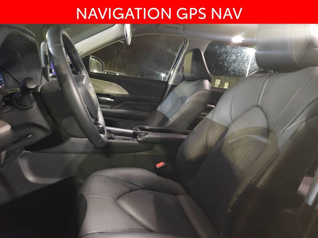 Used 2024 Toyota Grand Highlander Limited image 7