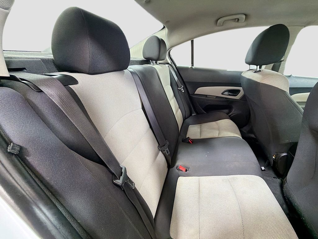Used 2016 Chevrolet Cruze LS FWD image 25