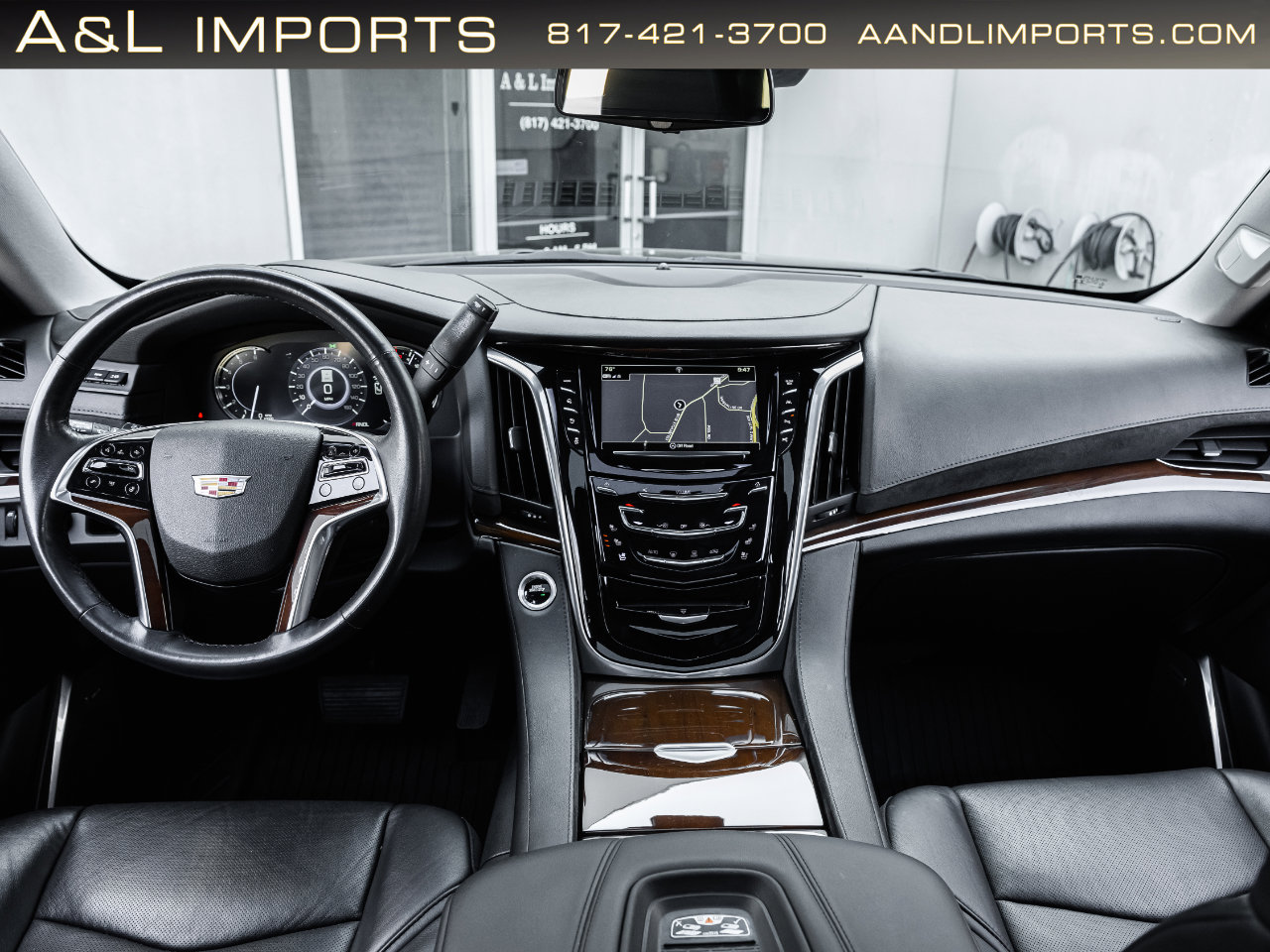 Used 2019 Cadillac Escalade ESV Premium Luxury image 6