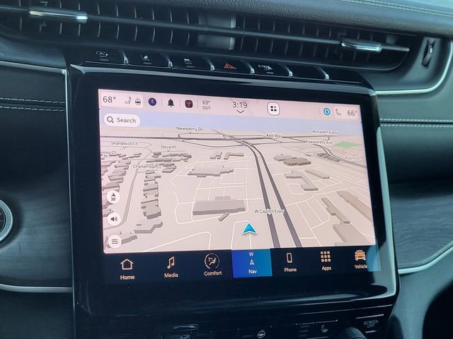 Certified 2024 Jeep Grand Cherokee Limited image 9