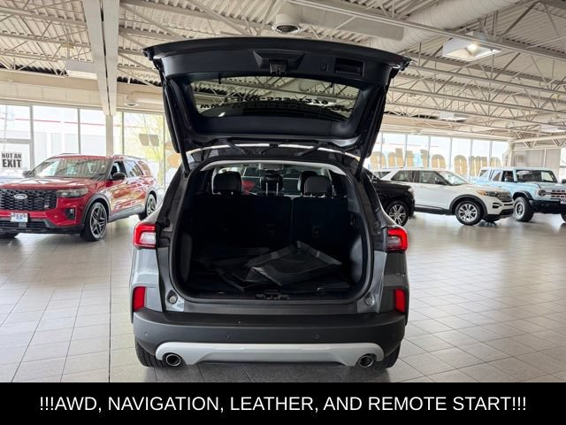 Used 2023 Ford Escape Platinum AWD/4WD image 8