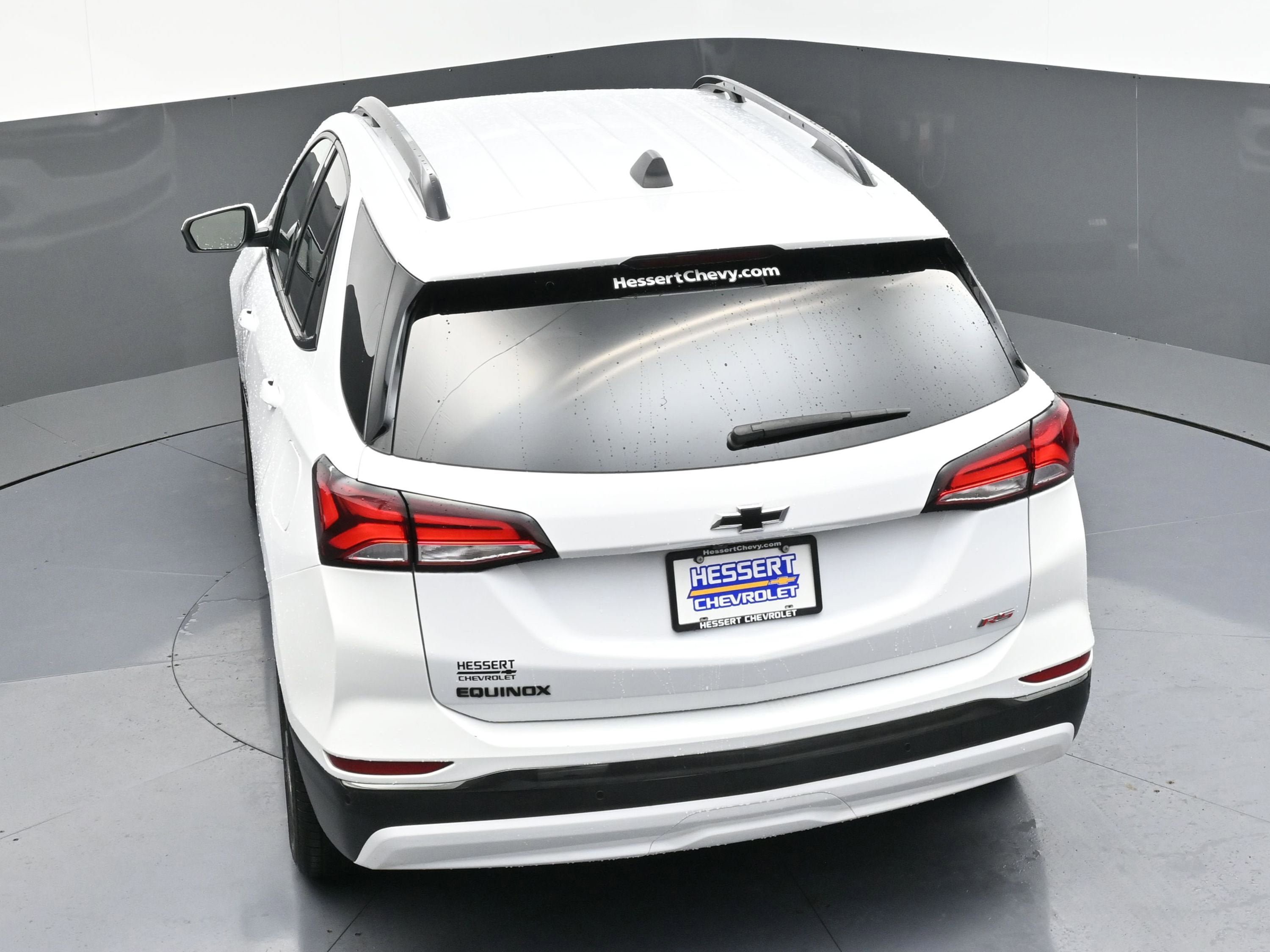 Used 2023 Chevrolet Equinox RS FWD image 47