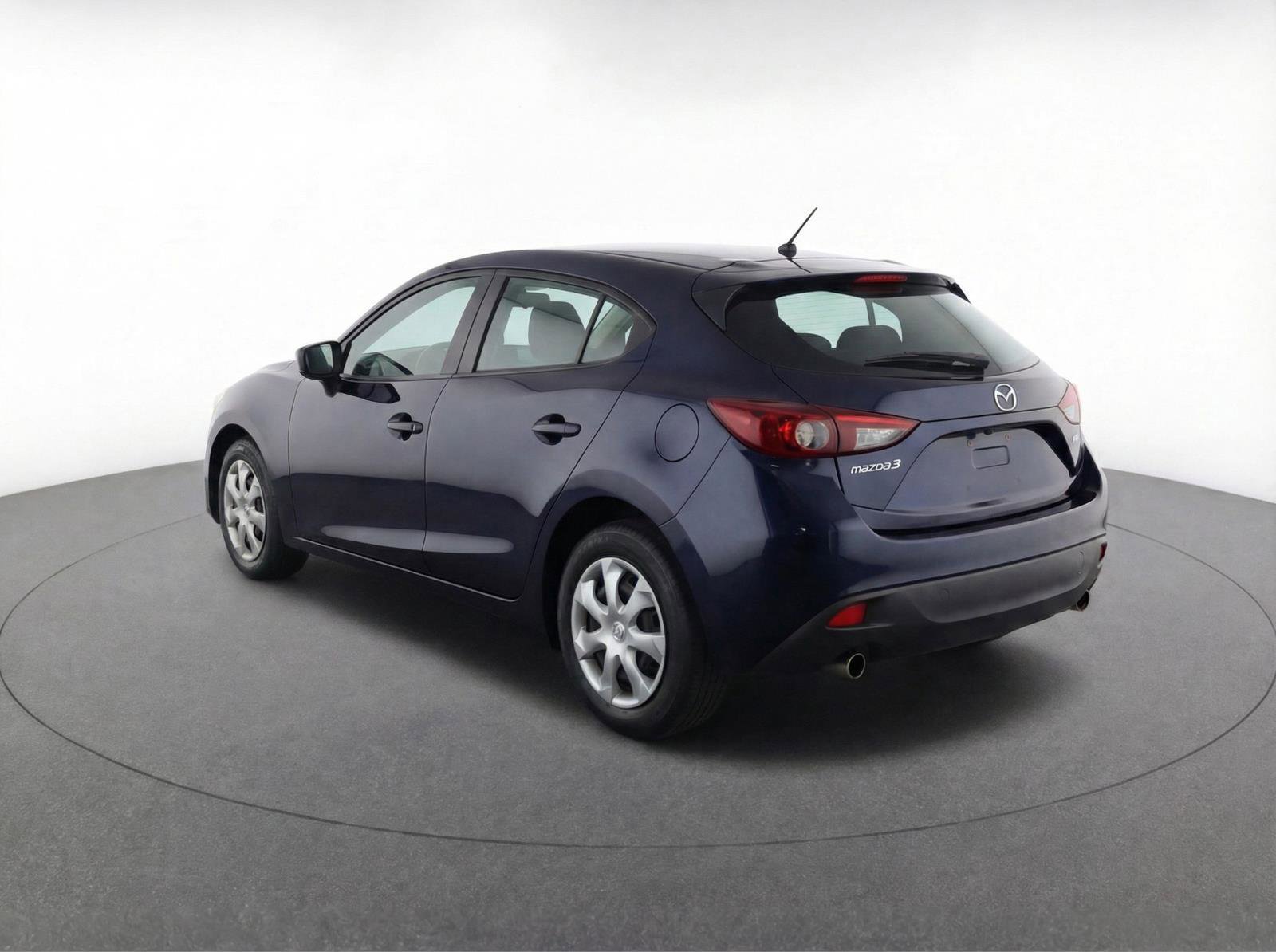 Used 2015 MAZDA MAZDA3 i Sport image 3