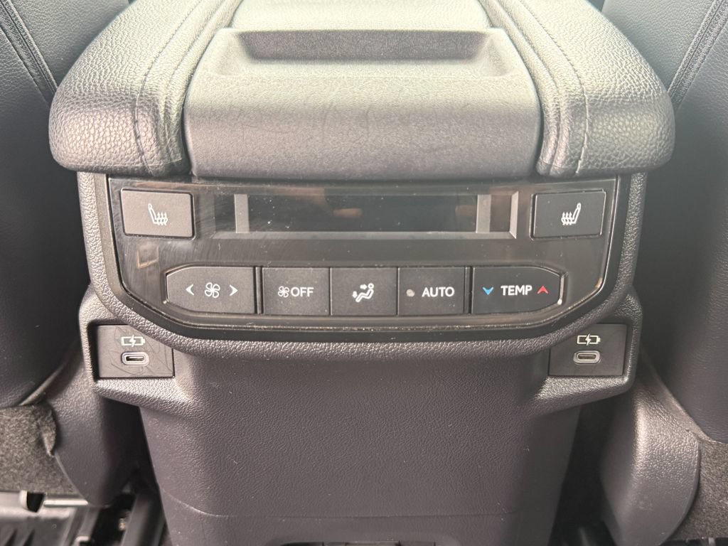 Used 2024 Toyota Grand Highlander FWD image 37
