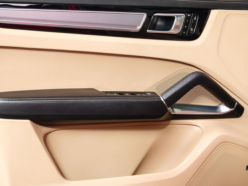 Certified 2023 Porsche Cayenne Turbo w/ Assistance Package image 6