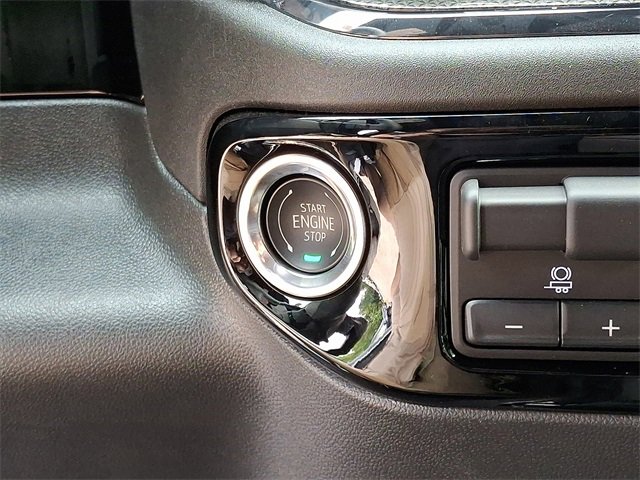 New 2025 Chevrolet Silverado 1500 ZR2 image 16