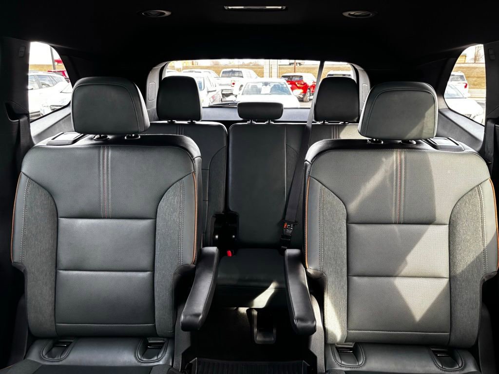 Used 2025 GMC Acadia AT4 w/ LPO, Floor Liner Package image 22