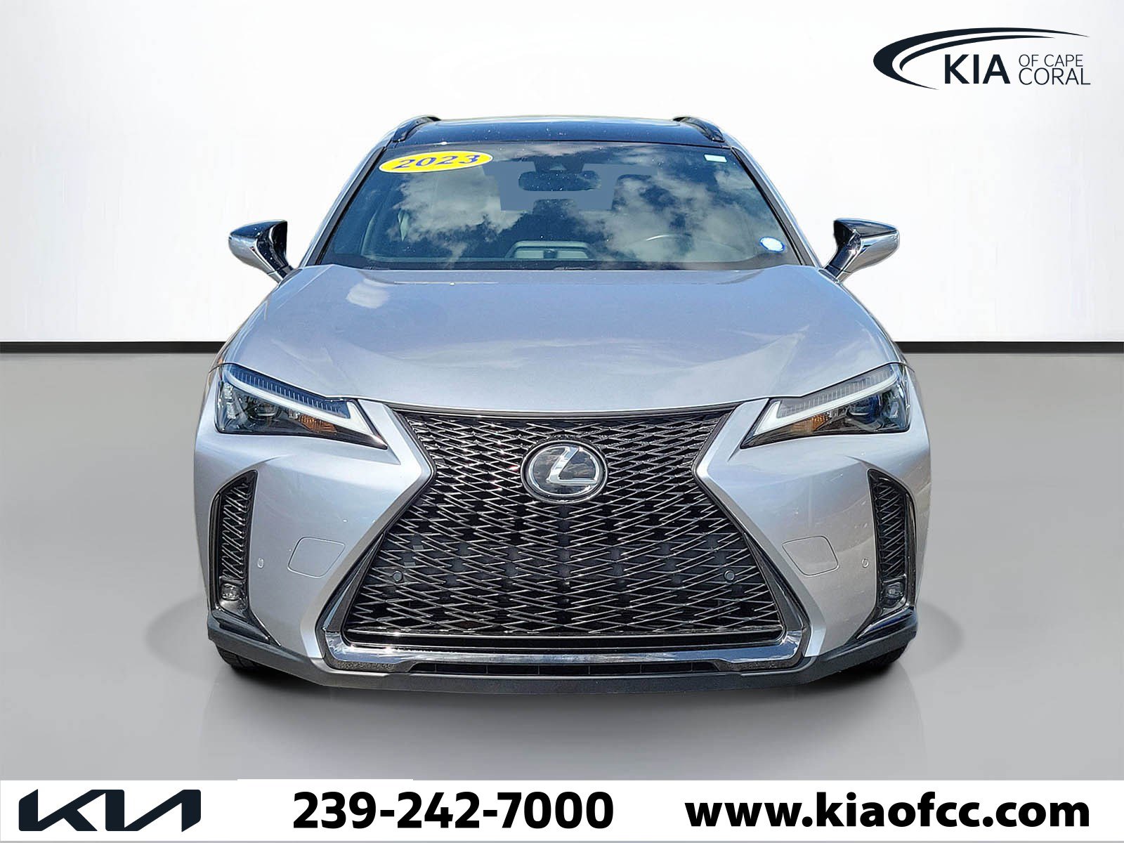 Used 2023 Lexus UX 250h F Sport image 2