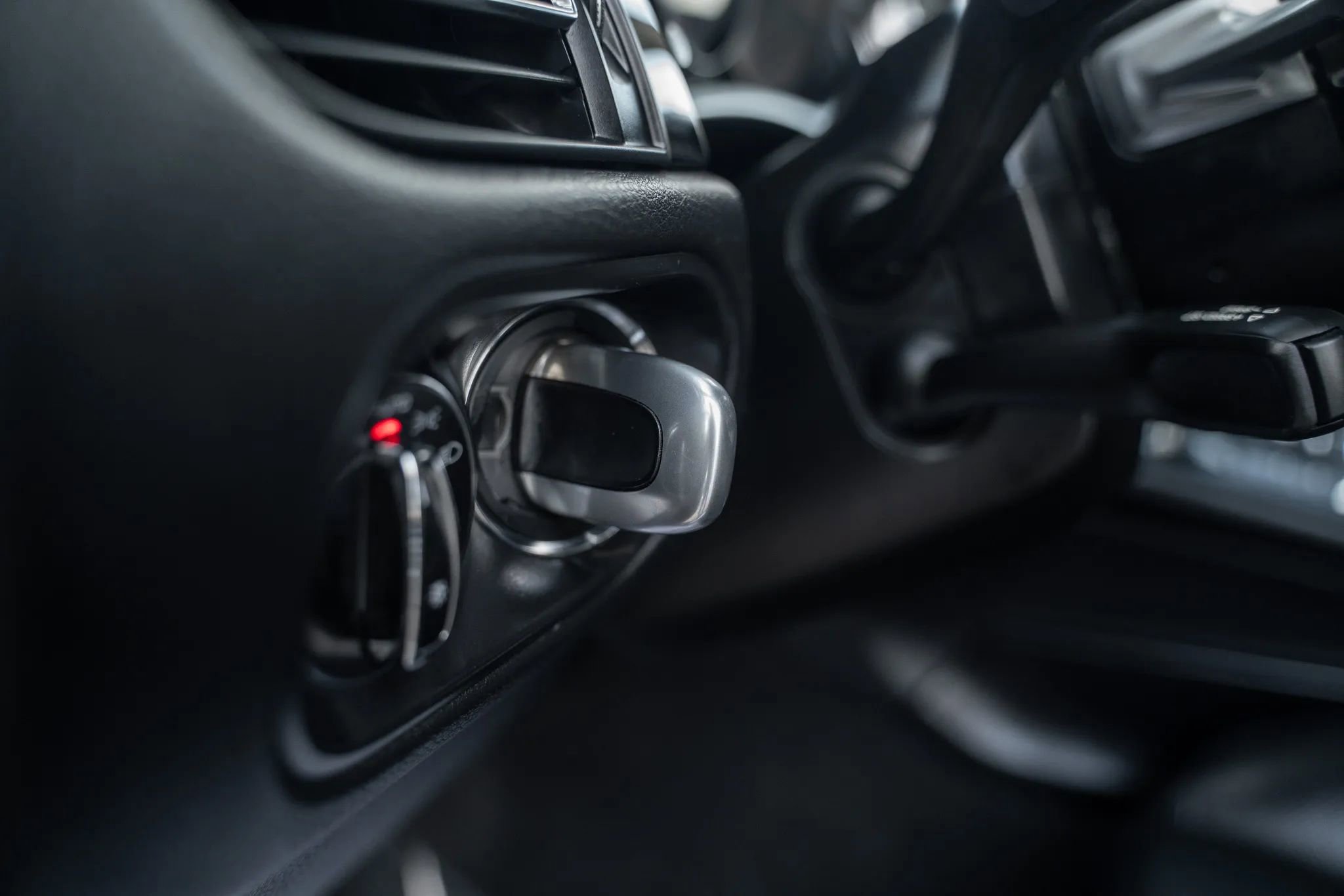 Used 2020 Porsche Macan S image 21