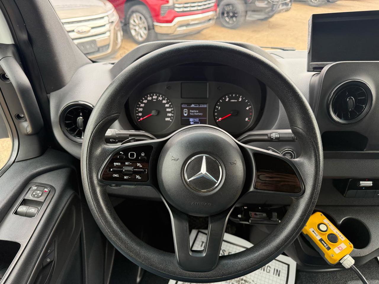 Used 2020 Mercedes-Benz Sprinter 4500 w/ Driver Convenience Package image 11